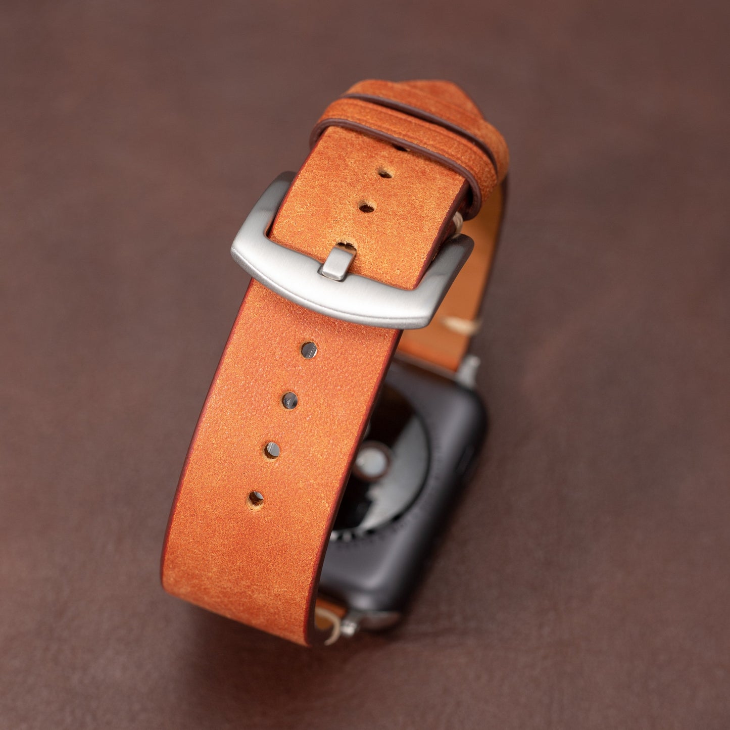 Premium Men’s Apple Watch Leather Band – Elegant Design for Everyday Wear