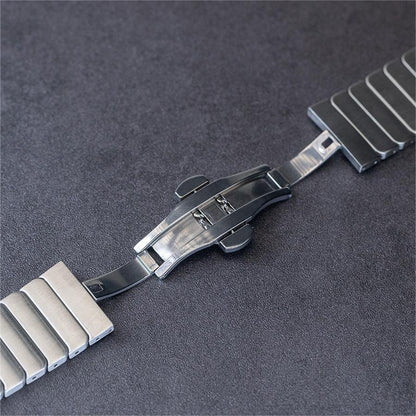 Correa de acero inoxidable prémium para Apple Watch de hombre – Elegante cierre de mariposa