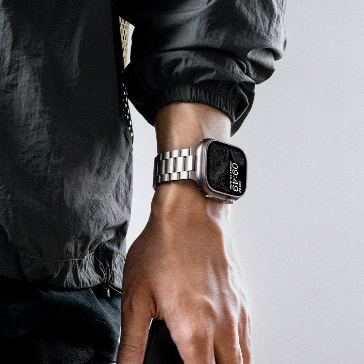 Apple Watch Titanium Magnetic Band – Luxury Edition