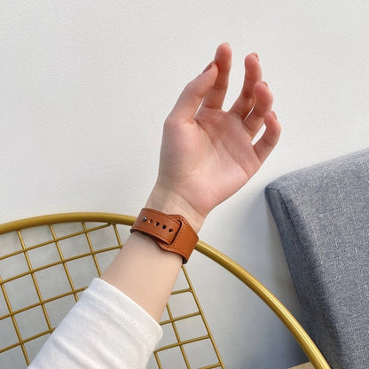 Premium Leather Loop Apple Watch Strap – Elegant Everyday Style
