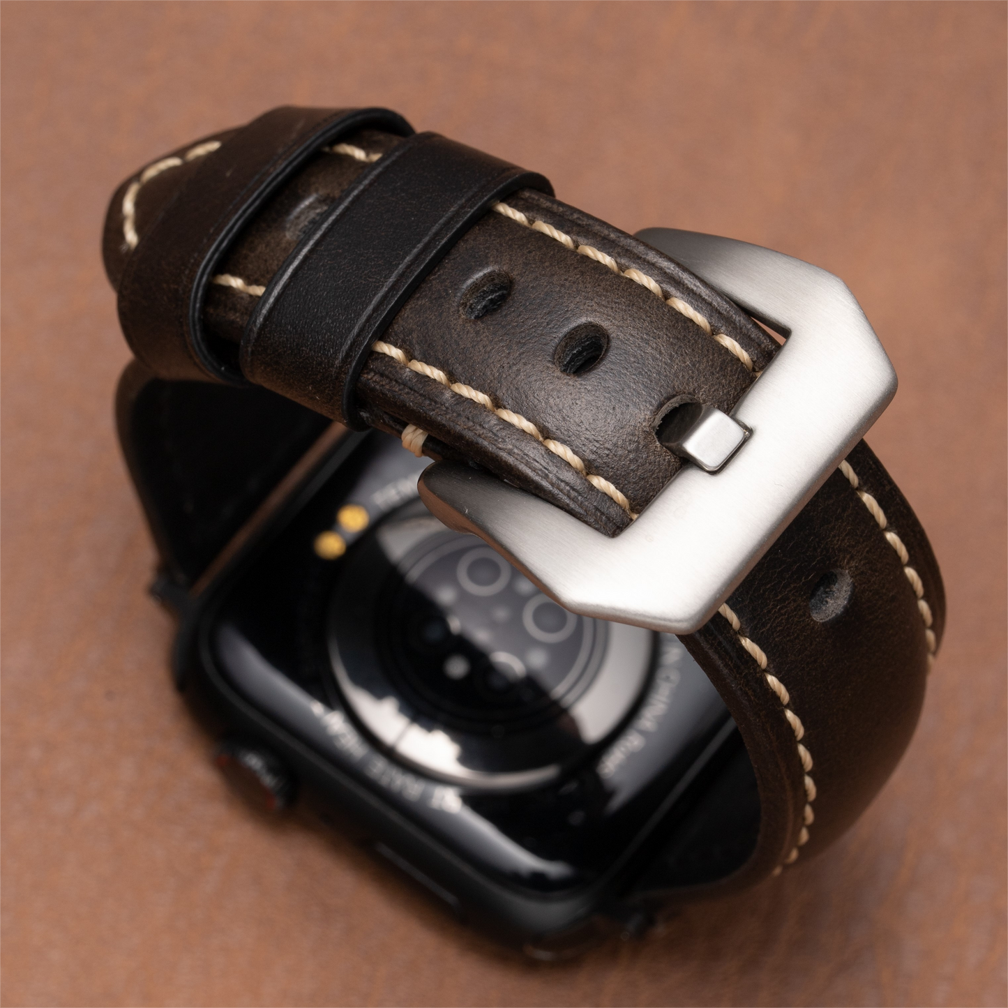 Men’s Apple Watch Leather Strap – Affordable Luxury with Premium Comfort