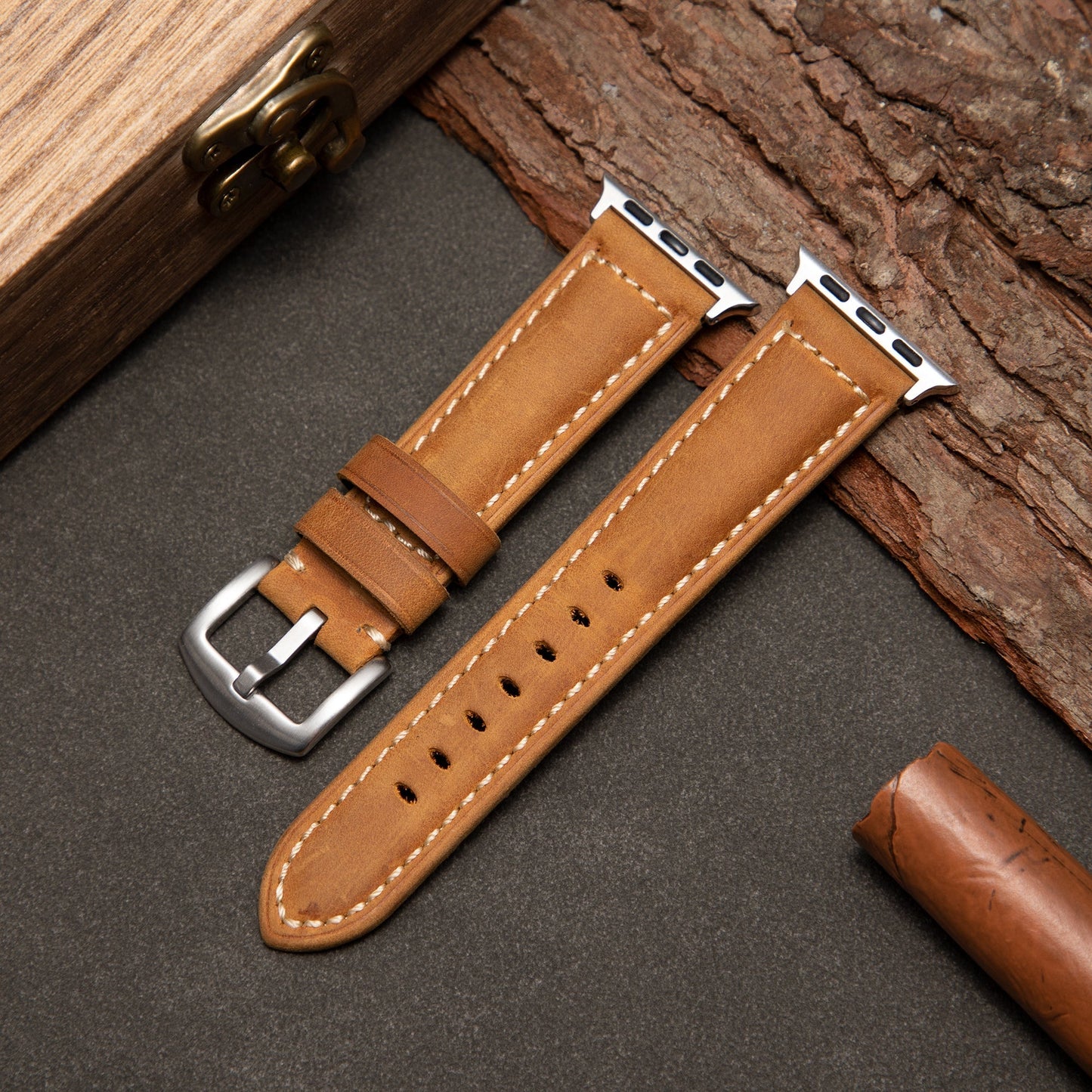 Classic Leather Apple Watch Band for Men – Timeless and Elegant Design