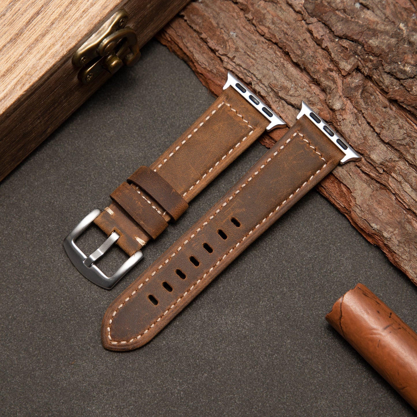 Classic Leather Apple Watch Band for Men – Timeless and Elegant Design