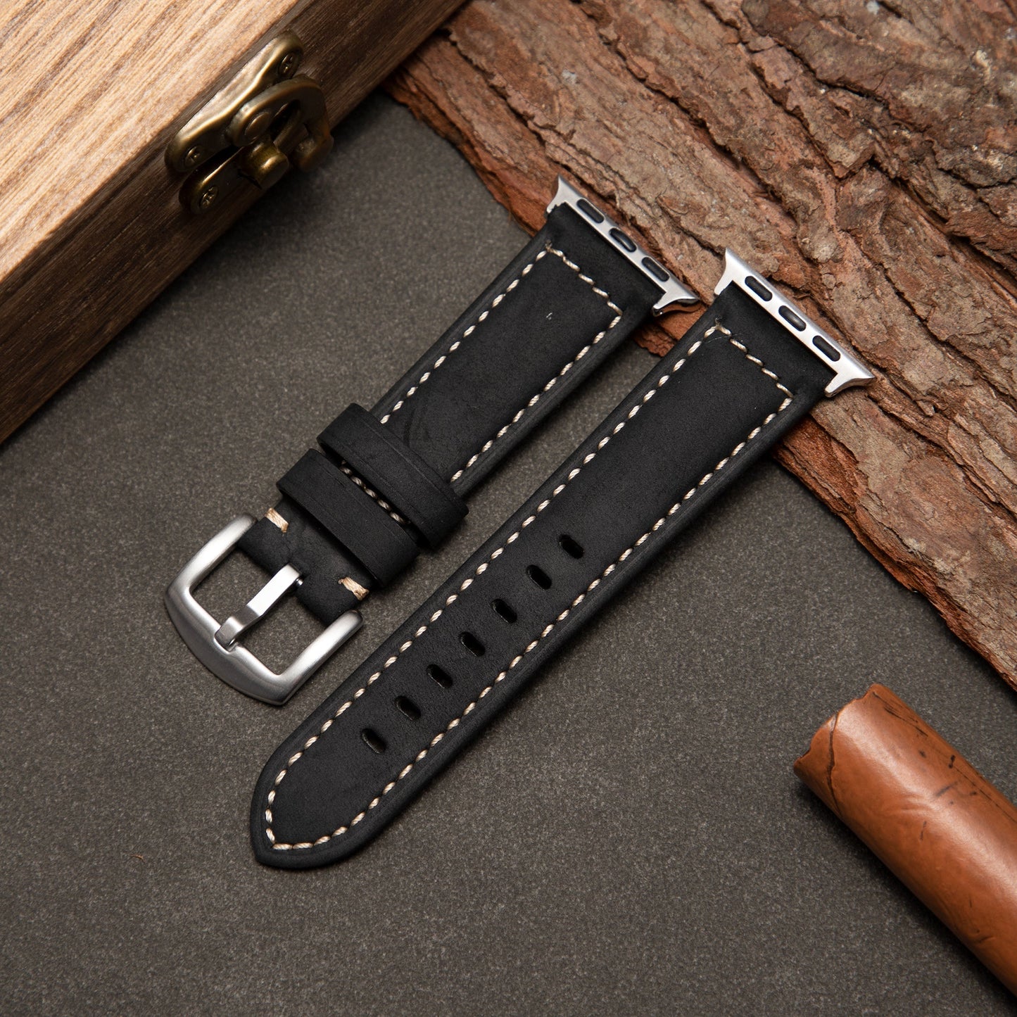 Classic Leather Apple Watch Band for Men – Timeless and Elegant Design
